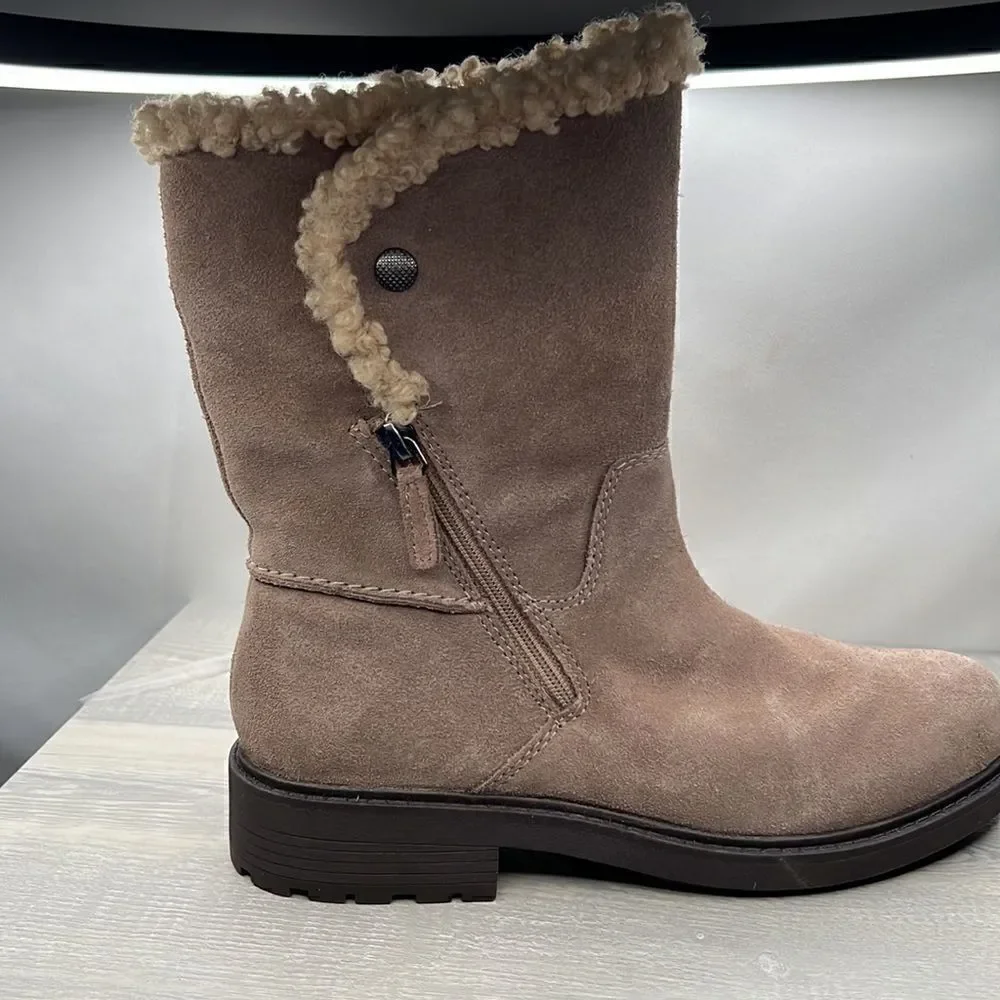Clark’s Collection Opal Zip Stacked heel taupe suede winter boots NWT